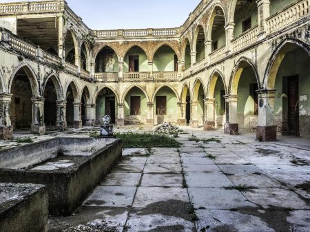 Abandoned Cloister Online